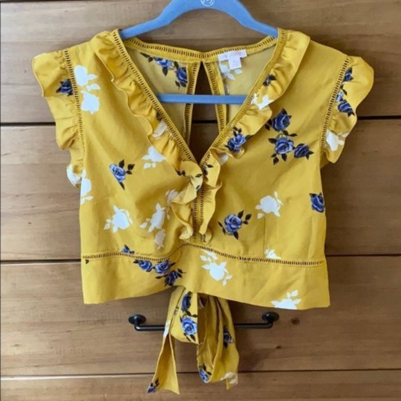 Xhilaration Tops - NWOT! Xhiliration Mustard Floral Crop Top / XL